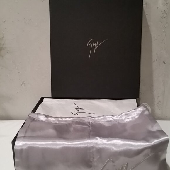 Giuseppe Zanotti Heels NEW IN BOX! Sz10 (Eur40) - Picture 5 of 9